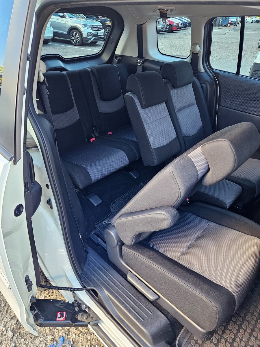 Mazda 5 2.0, diesel, 7 miest - 7