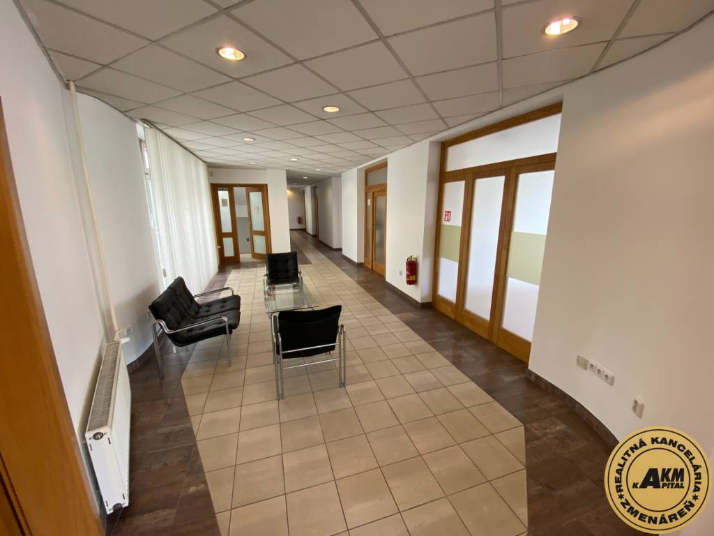 Exkluzívne kancelárske priestory v centre mesta Zvolen Prená - 7
