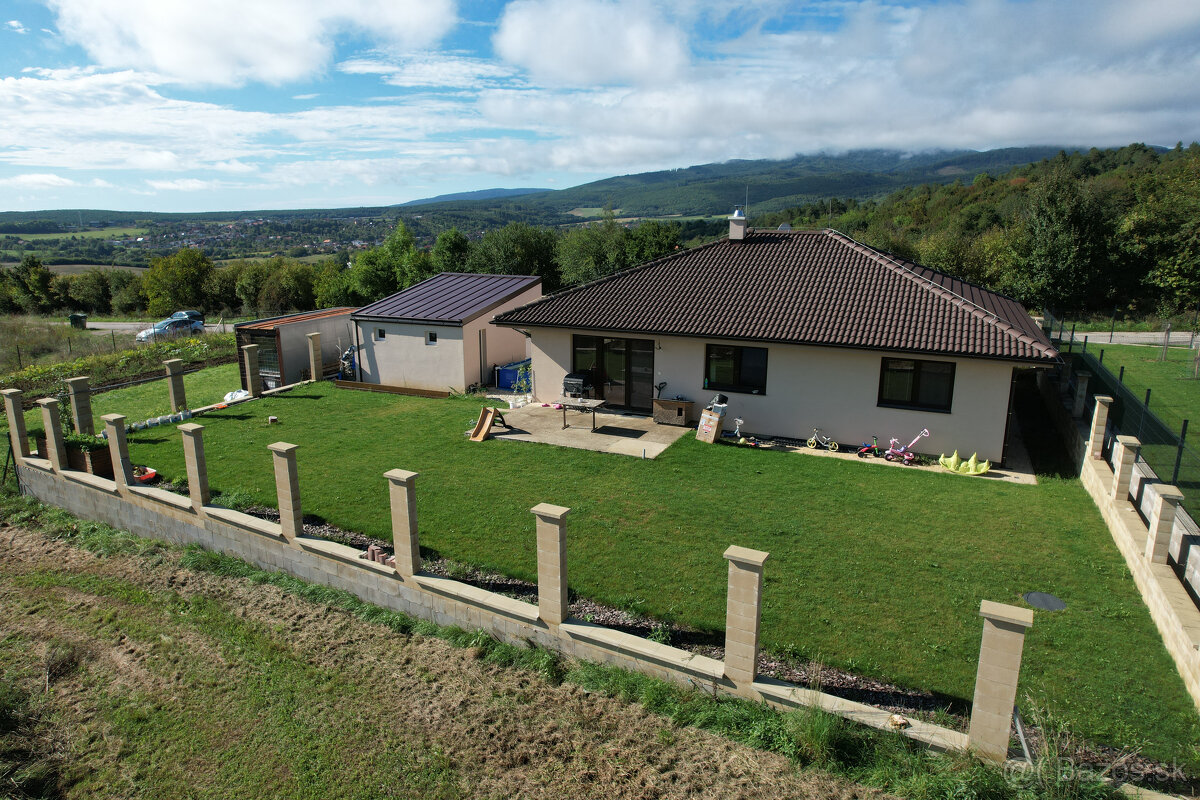 Na predaj novostavba rozmerného, 4 izbového rodinného domu s - 7