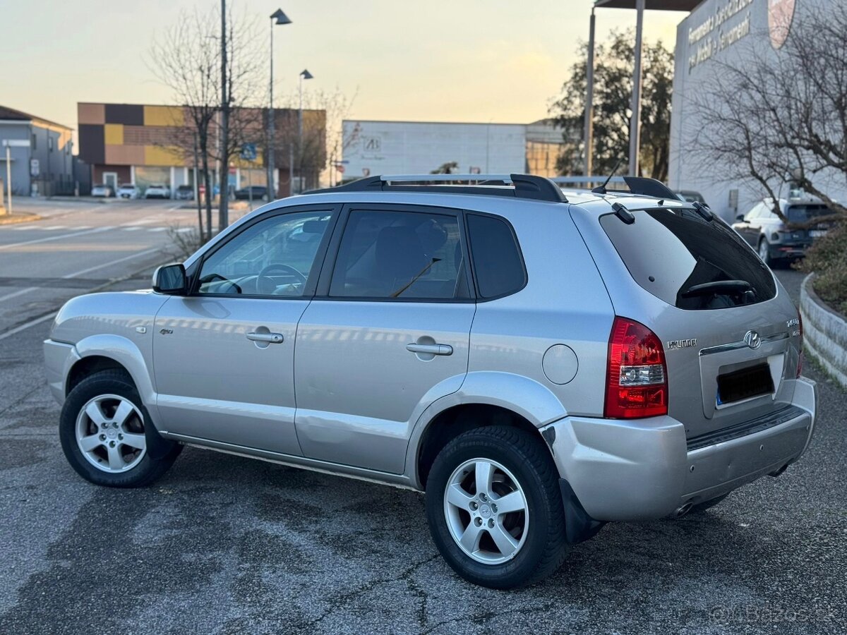 HYUNDAI TUCSON 2.0 CRDi - 7