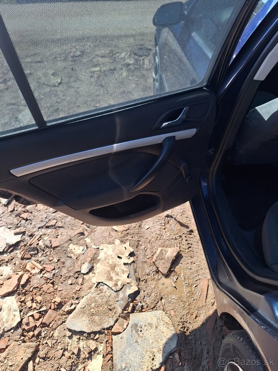 Škoda octavia 2 4x4 1.9tdi 77kw - 7