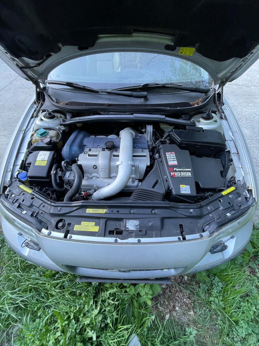 VOLVO S 60 R/300PS/44 - 7