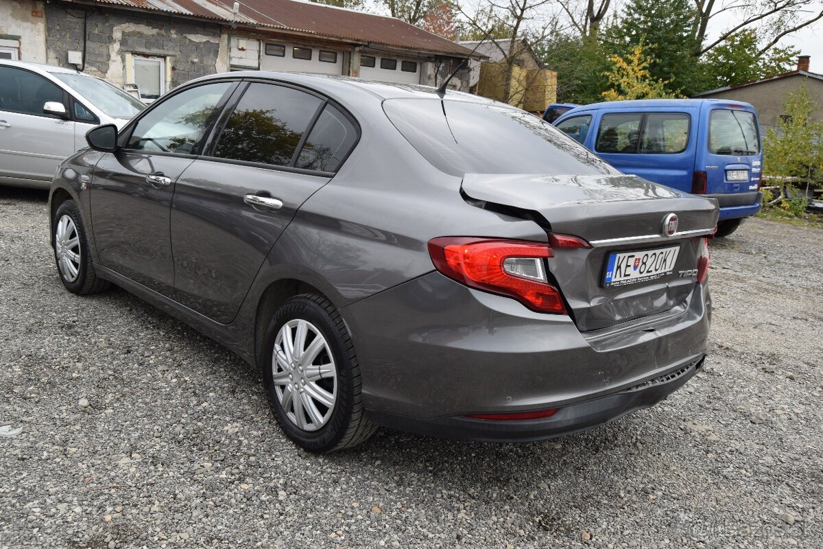 Predám Fiat Tipo 1.4 16v benzin 2016 Naj.118000km - 7