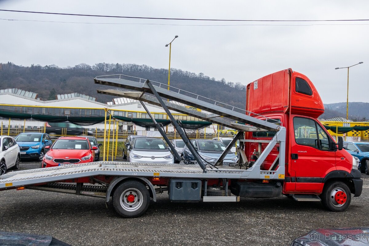 Renault Mascott ODŤAHOVKA 3.0 dCi - 6,5 tony / Ťažné,Webasto - 7