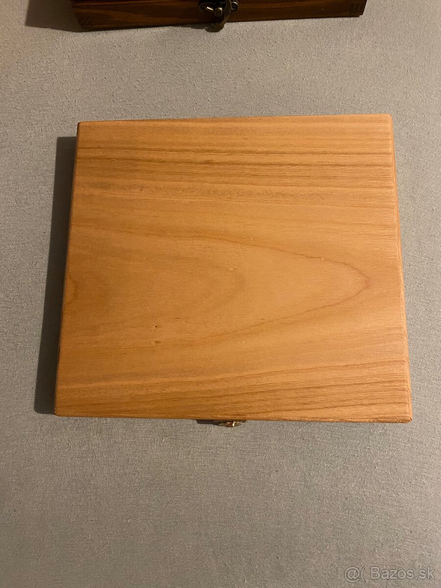 Predám krásne kazety na mince - 7