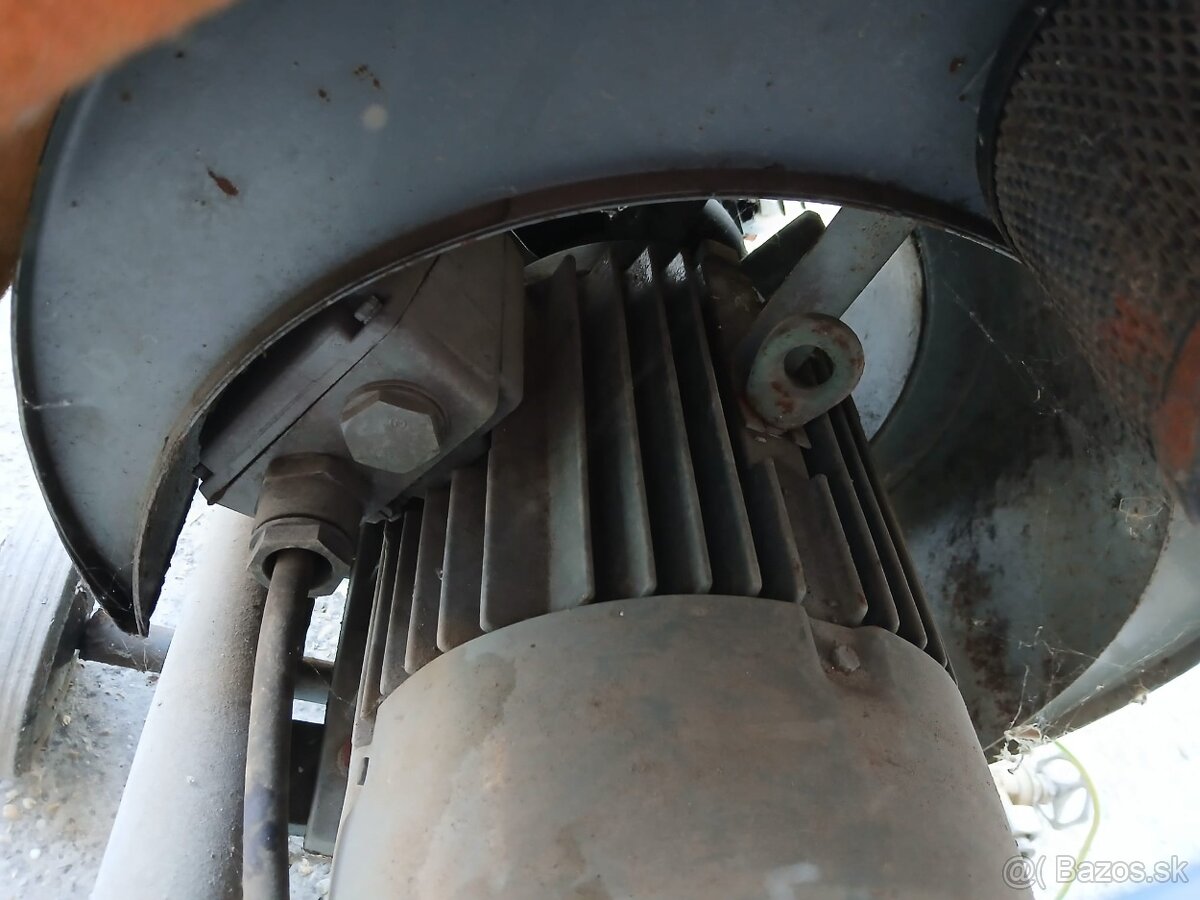 Kompresor Kovopodnik K12 - 7