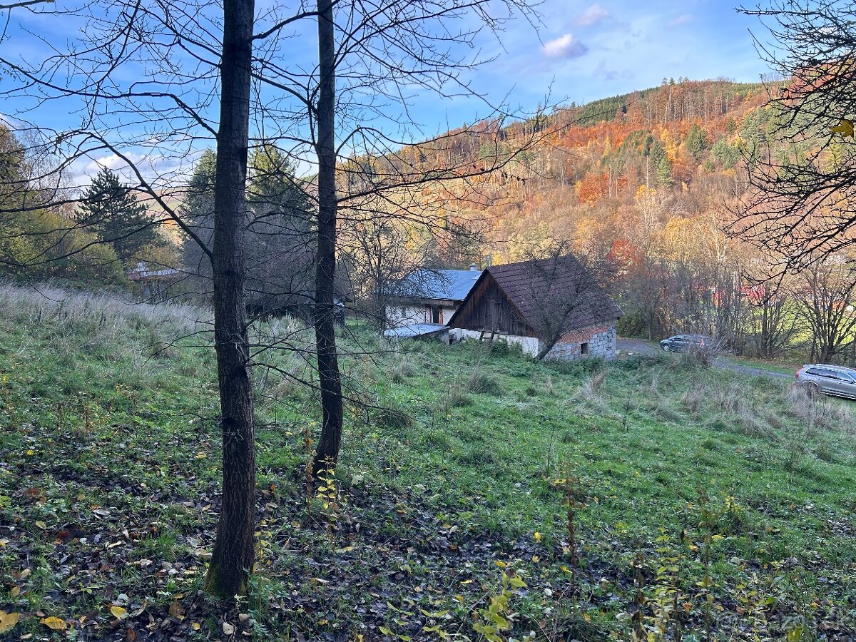 Predám pozemok 7802m2 - 7