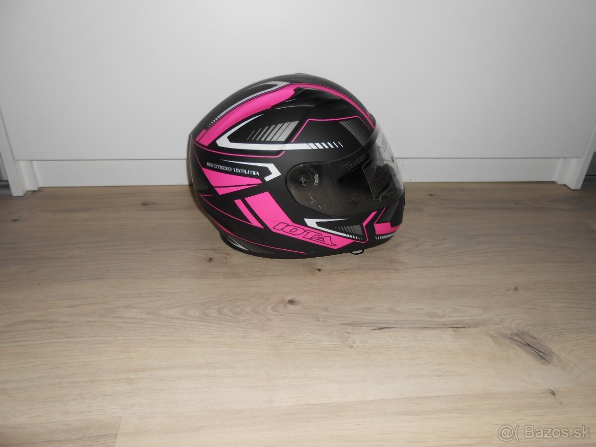 Predam krasnu novu damsku prilbu s protilsnecnou clonou - 7