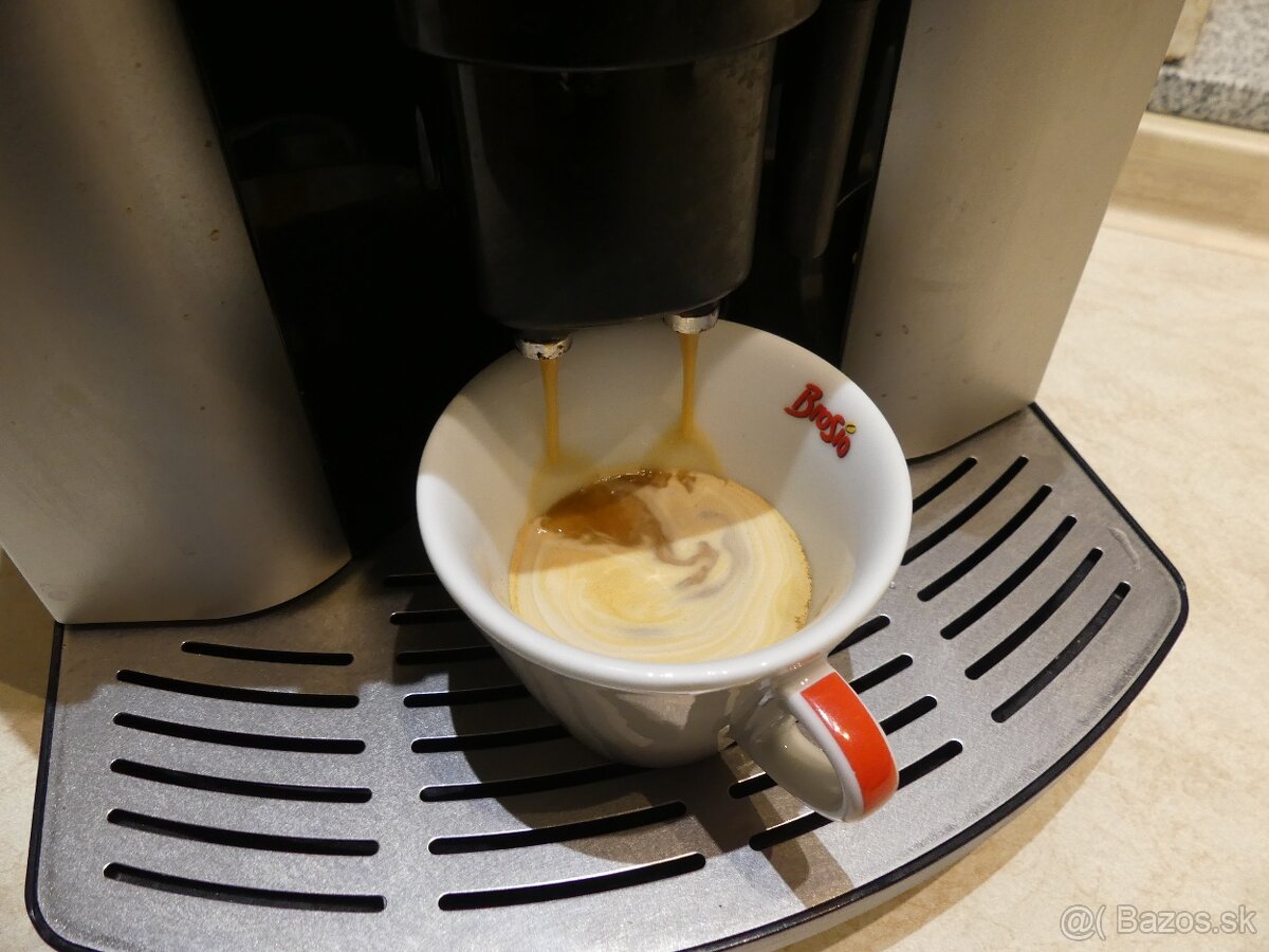 Delonghi Magnifica vo vybornom stave, plne funcny - 7