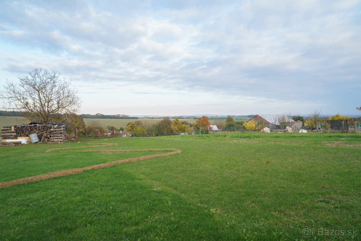 Slnečný pozemok v Naháči - 7