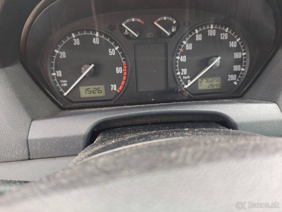 Škoda Fabia 1.2-12V,47kw,r.v.2003 - 7