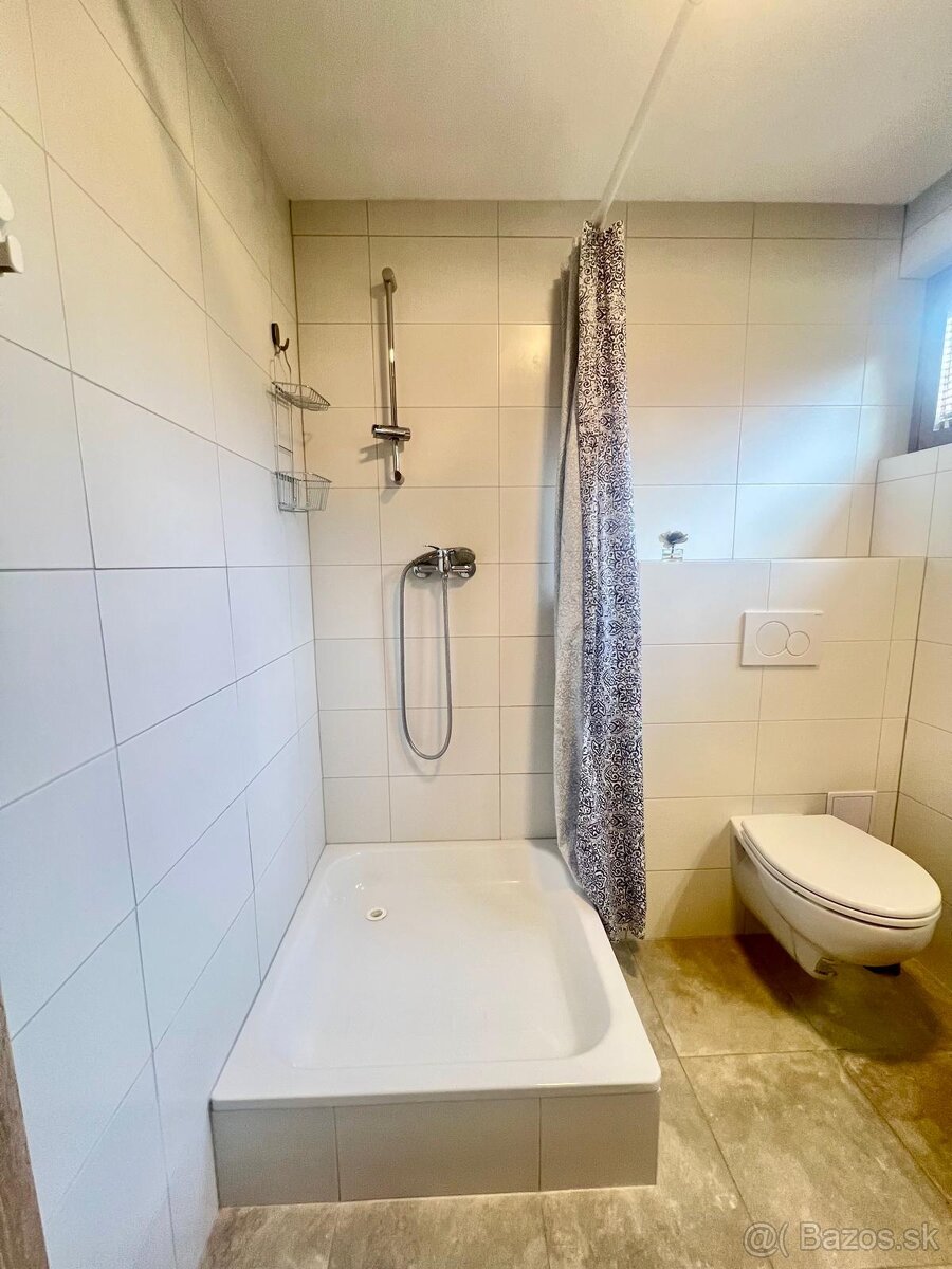 Útulná, veľká garzónka v rodinnom dome , BA -Nové Mesto - 7