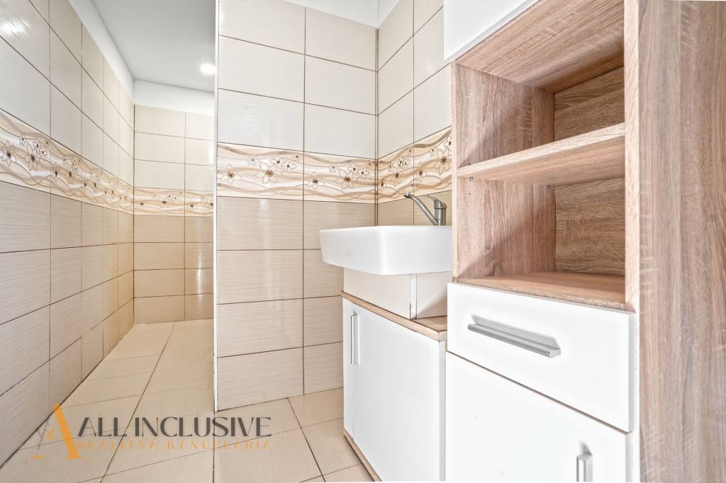 ALL INCLUSIVE | NA PREDAJ INVESTIČNÝ STAVEBNÝ POZEMOK S RD,V - 7