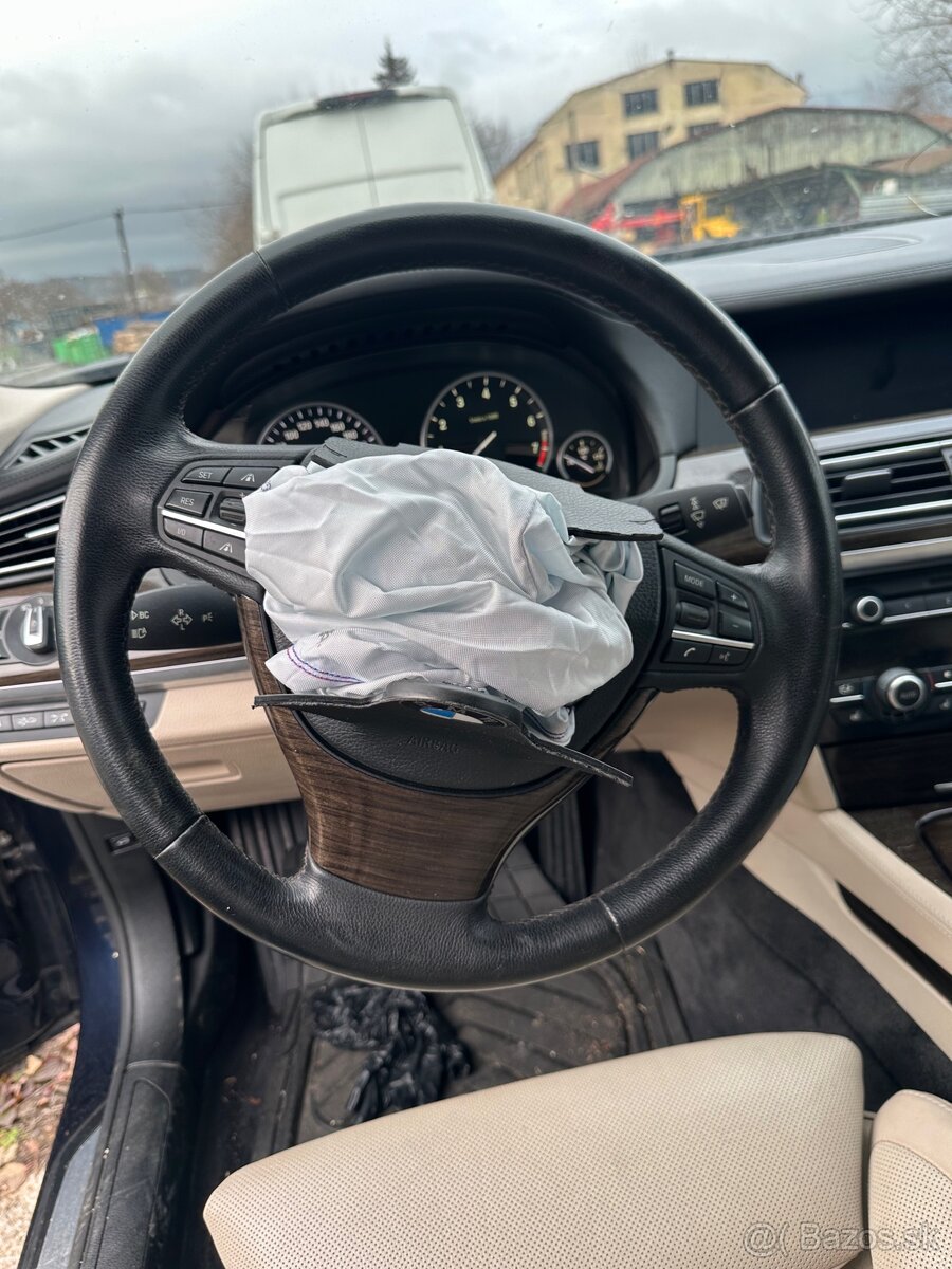 Rozpredam bmw f01 750i - 7