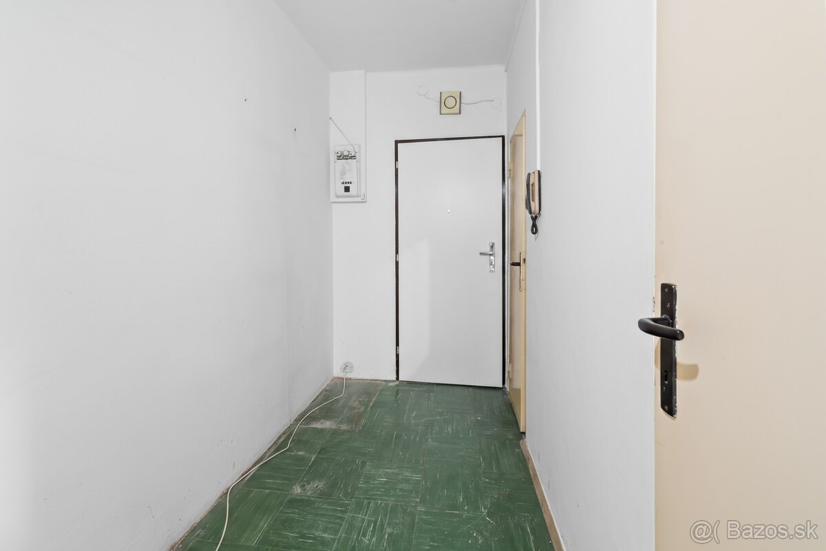 Pôvodný stav, skvelá dispozícia – 2-izbový byt s loggiami - 7