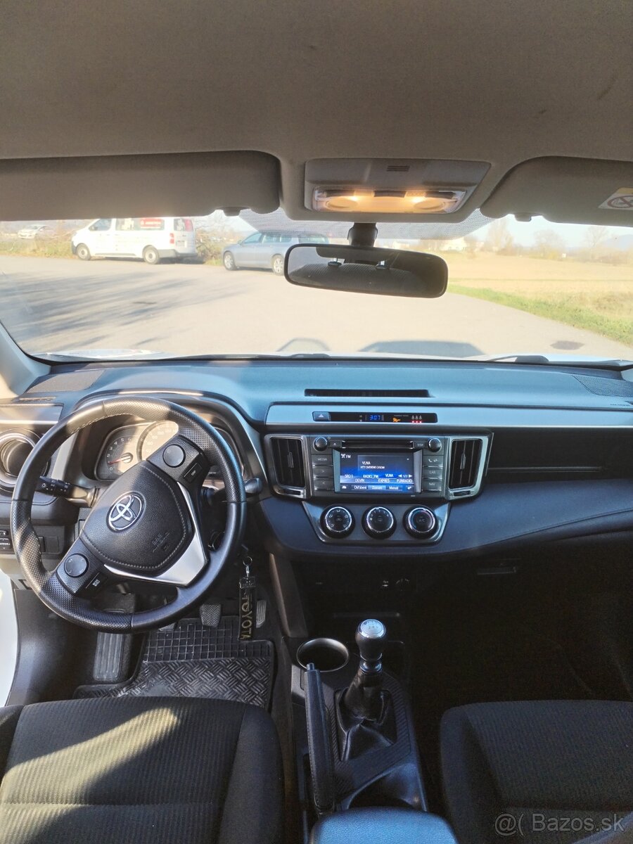 Toyota RAV4 2.0 nafta 91KW 4X4 - 7