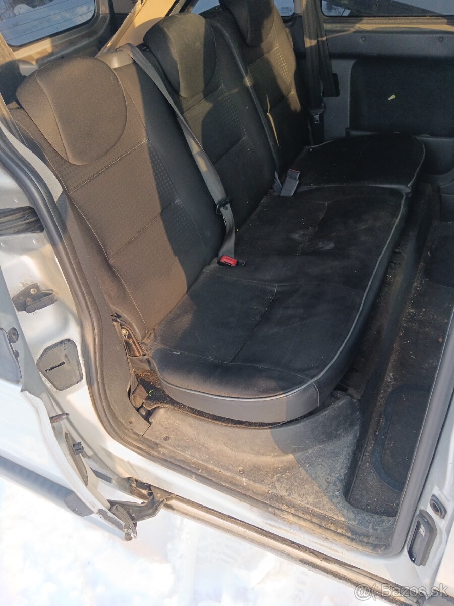 Rozpredám Peugeot partner 2.0HDI - 7