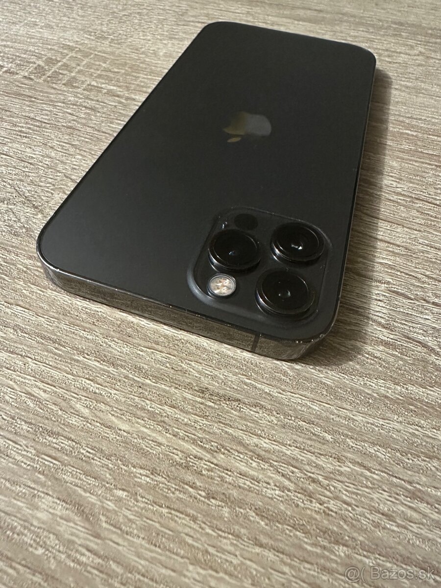 iPhone 12 Pro / 128GB Graphite - 7