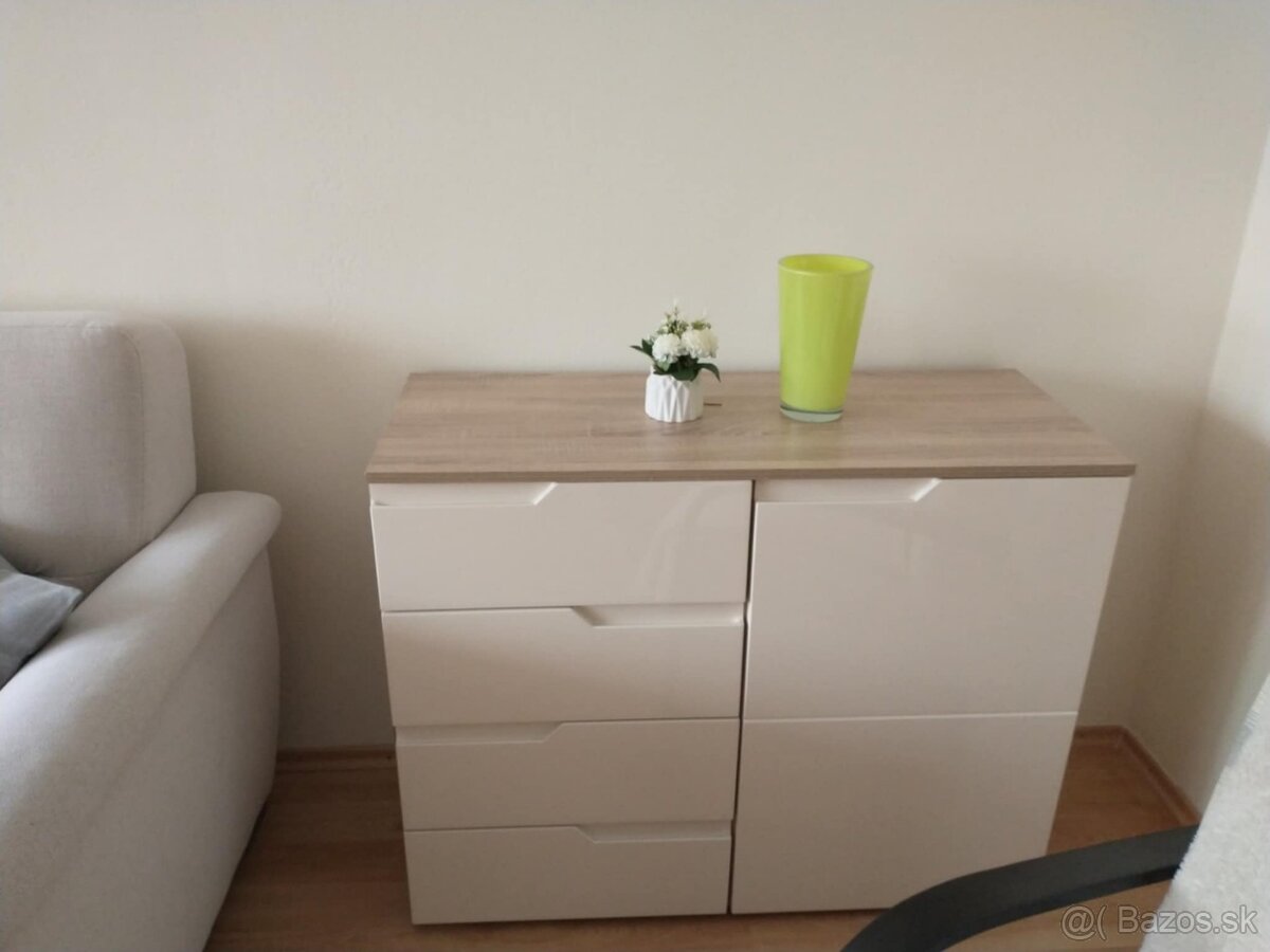 Prenájom 3-izbový byt, Púchov – Rastislavova, balkón - 7