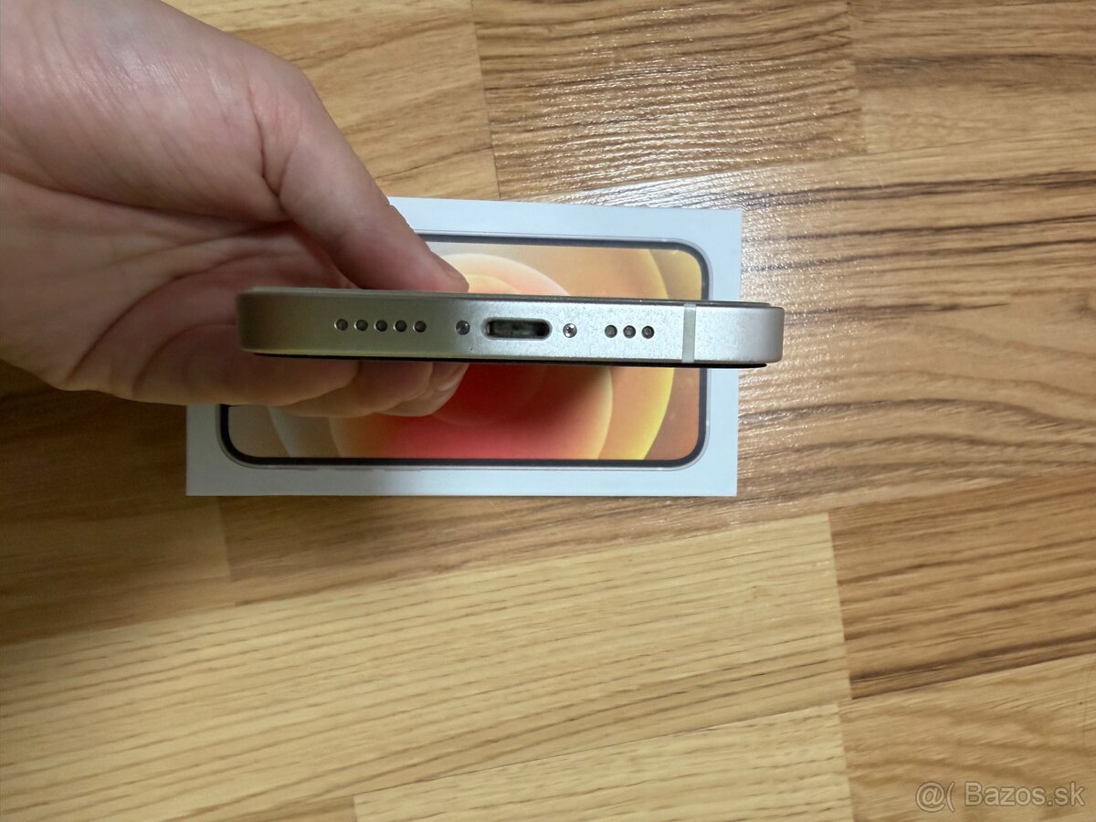 Apple iPhone 12 128gb - White (biely) - 7