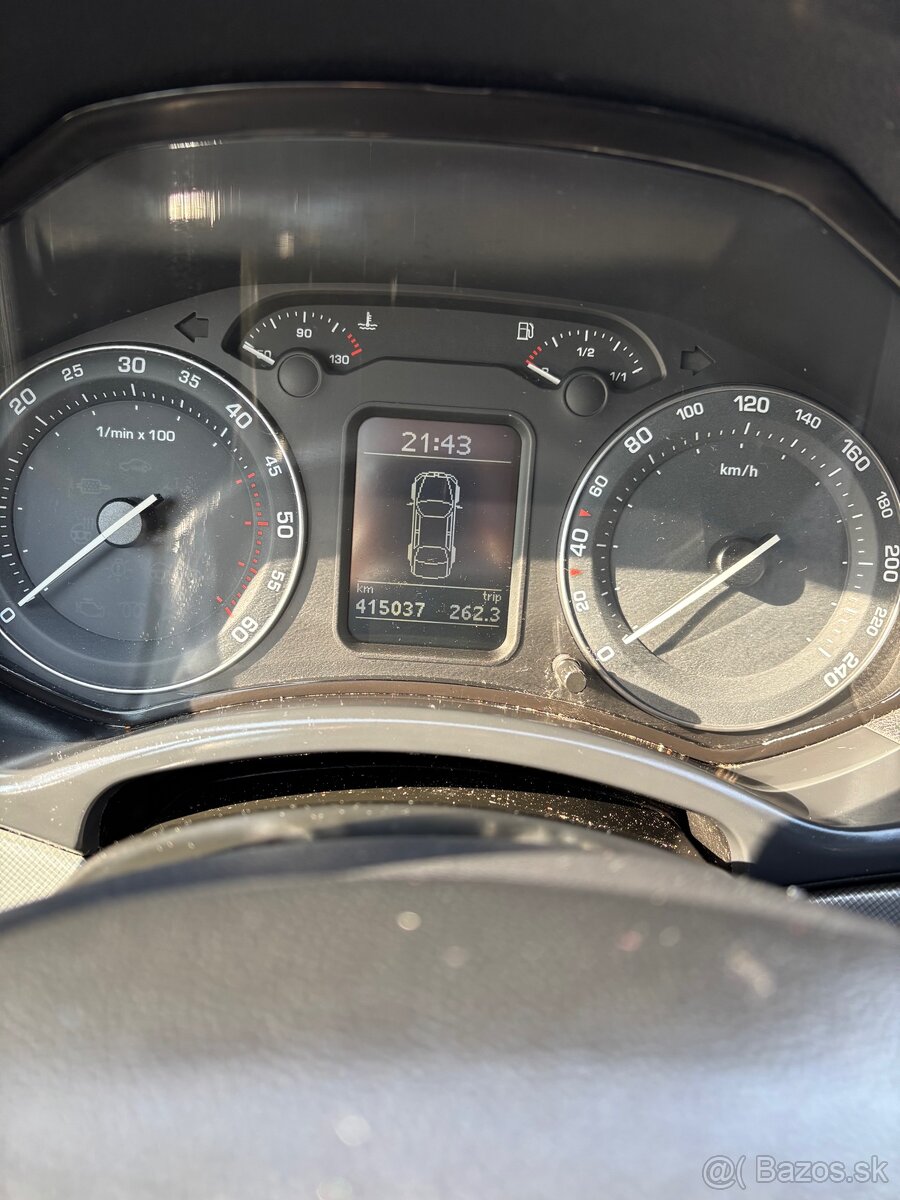 Škoda octavia II 2.0 TDi dsg - 7