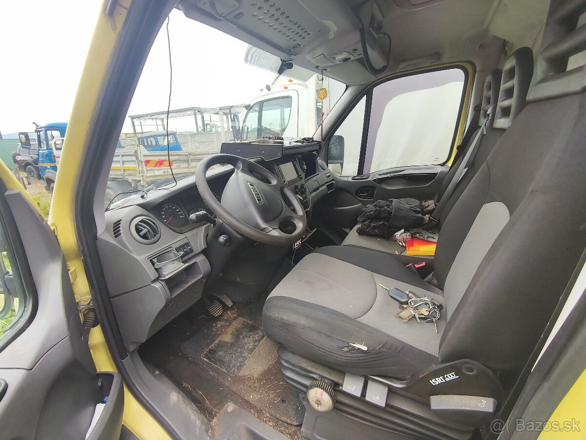 Predám Iveco Daily 35S17 3.0 automat - 7