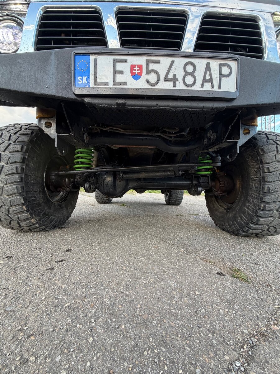 Nissan Patrol Y60 - 7