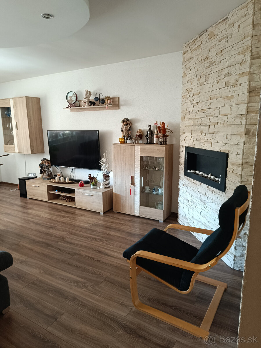 RD so záhradou v obci Trakovice - 7