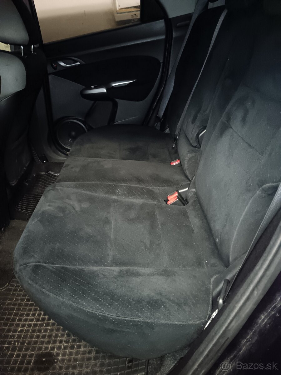 Predám Honda Civic 2.2 ctdi - 7