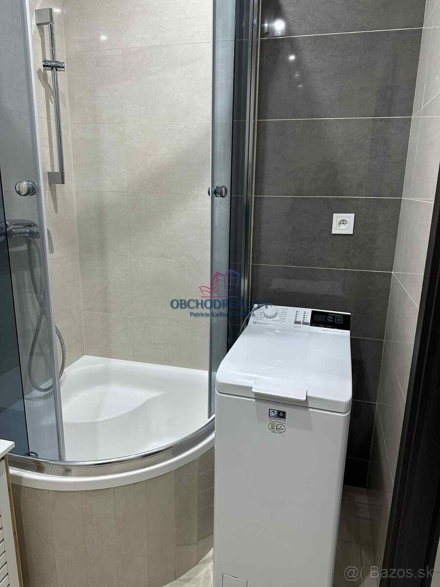 Zariadený 2 - izbový byt s balkónom, Humenné - 7