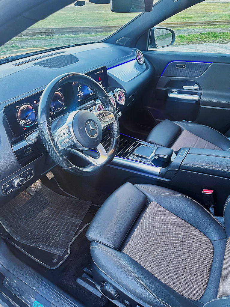 Mercedes EQA - 7