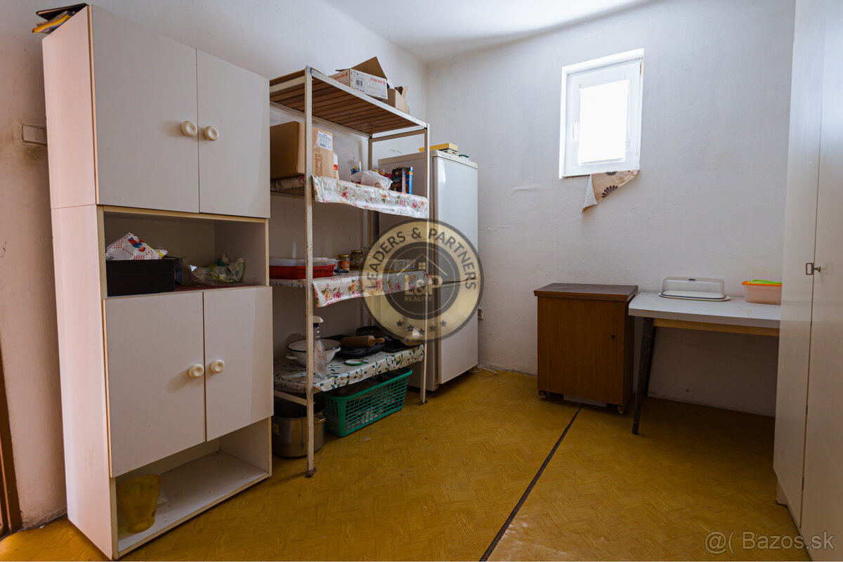 5 izbový, dvojpodlažný RD-VALALIKY, 200 m2 - 7