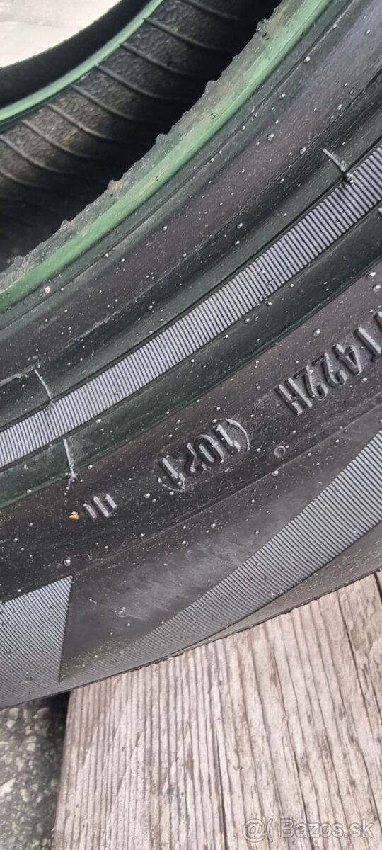 Celoročné pneumatiky Pirelli 235/50R20 - 7