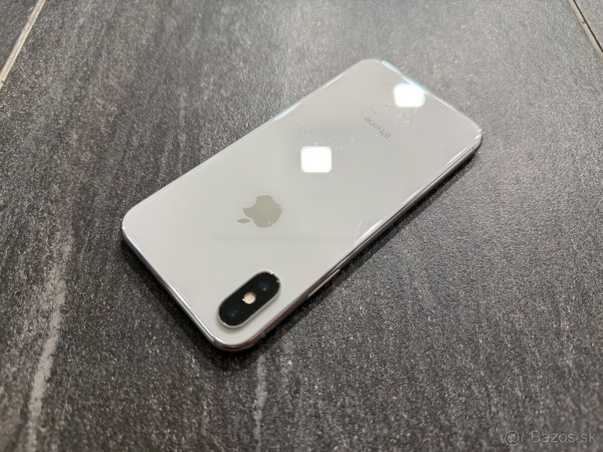 Apple iPhone X 64 GB v striebornej farbe Silver - 7