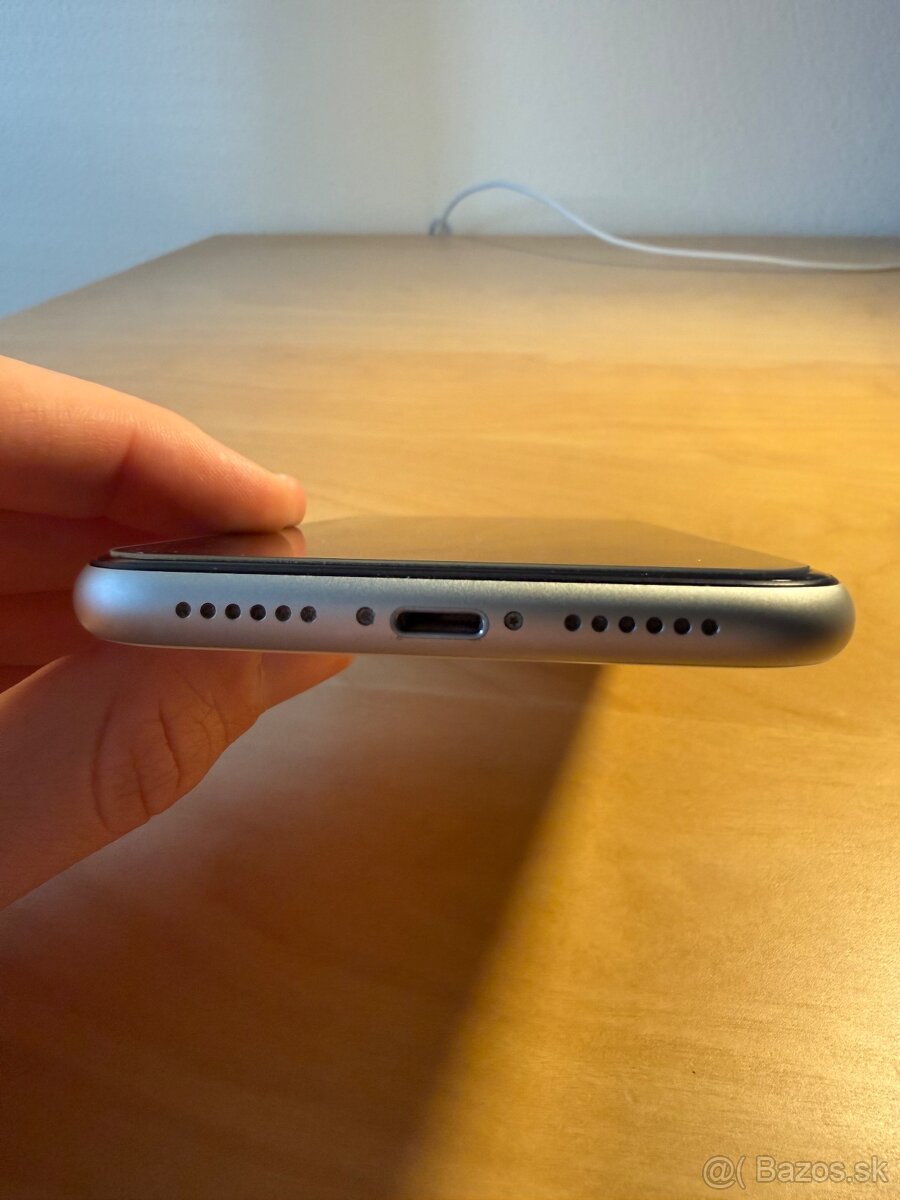 Apple iPhone 11 biely 64GB - 7