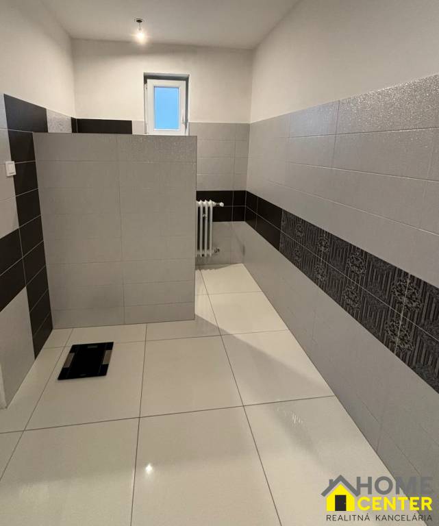 AKCIA : - 10 000,- EUR - RODINNÝ DOM, MUŽLA - 7