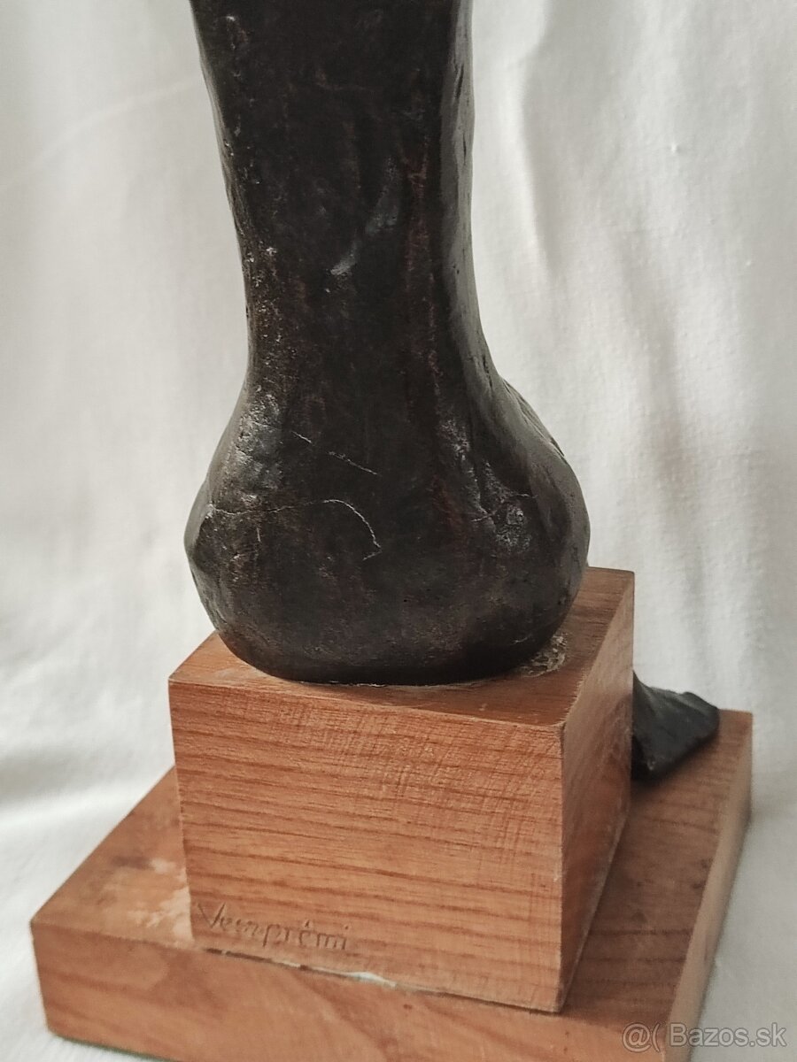 Socha Akt - značeno Veszprémi - 7