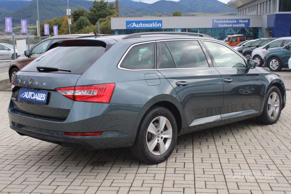 Škoda Superb Combi 2,0 TDi DSG 90 kW - 7