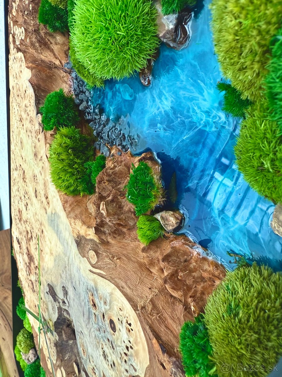 Machove hodiny s drevom a epoxidom 65x35cm - 7