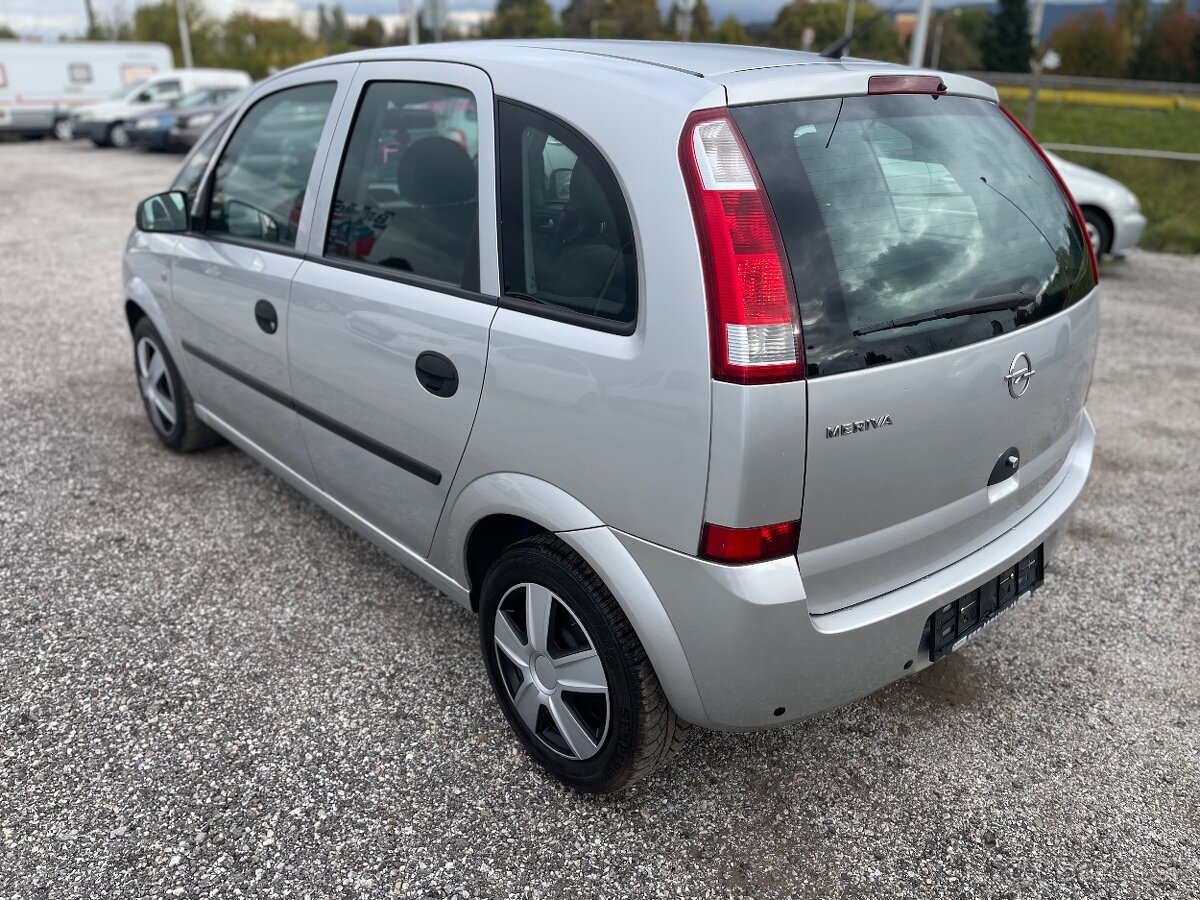 Opel Meriva 1,3 cdti Najazdených originál len 70.000km - 7