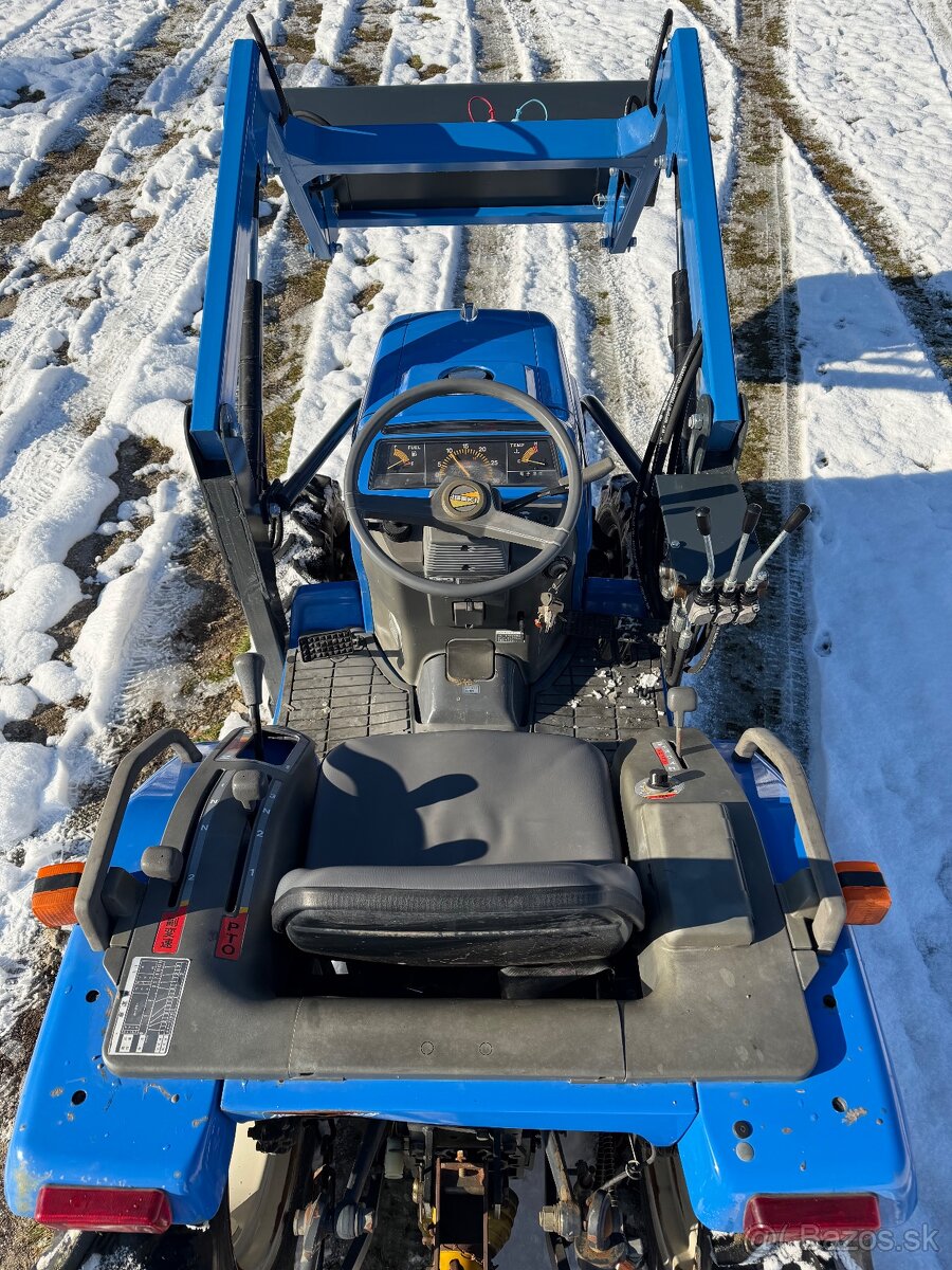 Iseki Sial 19 s Čelným Nakladacom 4x4 - 7