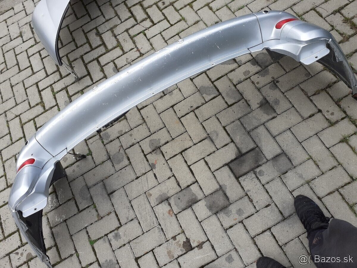 Predam zadny naraznik na citroen C8 rok 2005 - 7