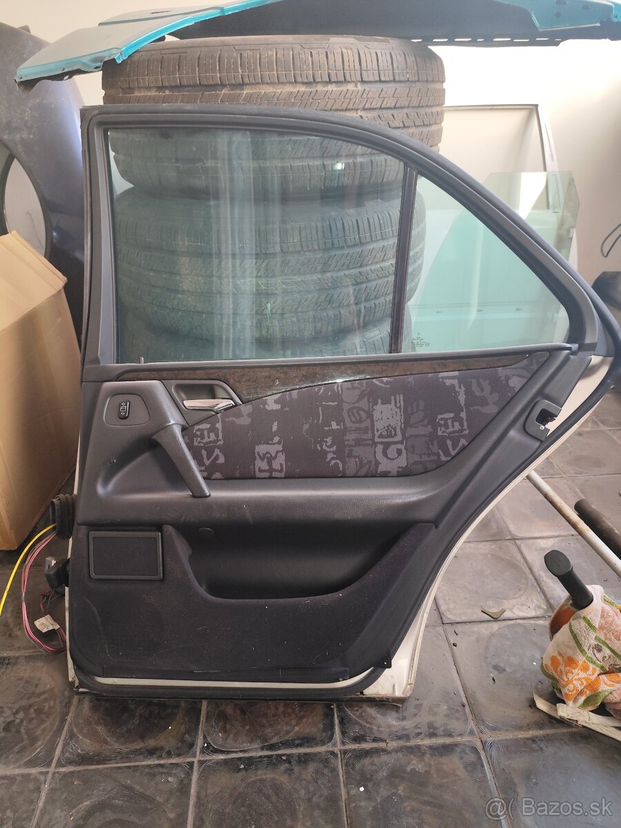 Dvere mercedes e w210 povodne super stav - 7