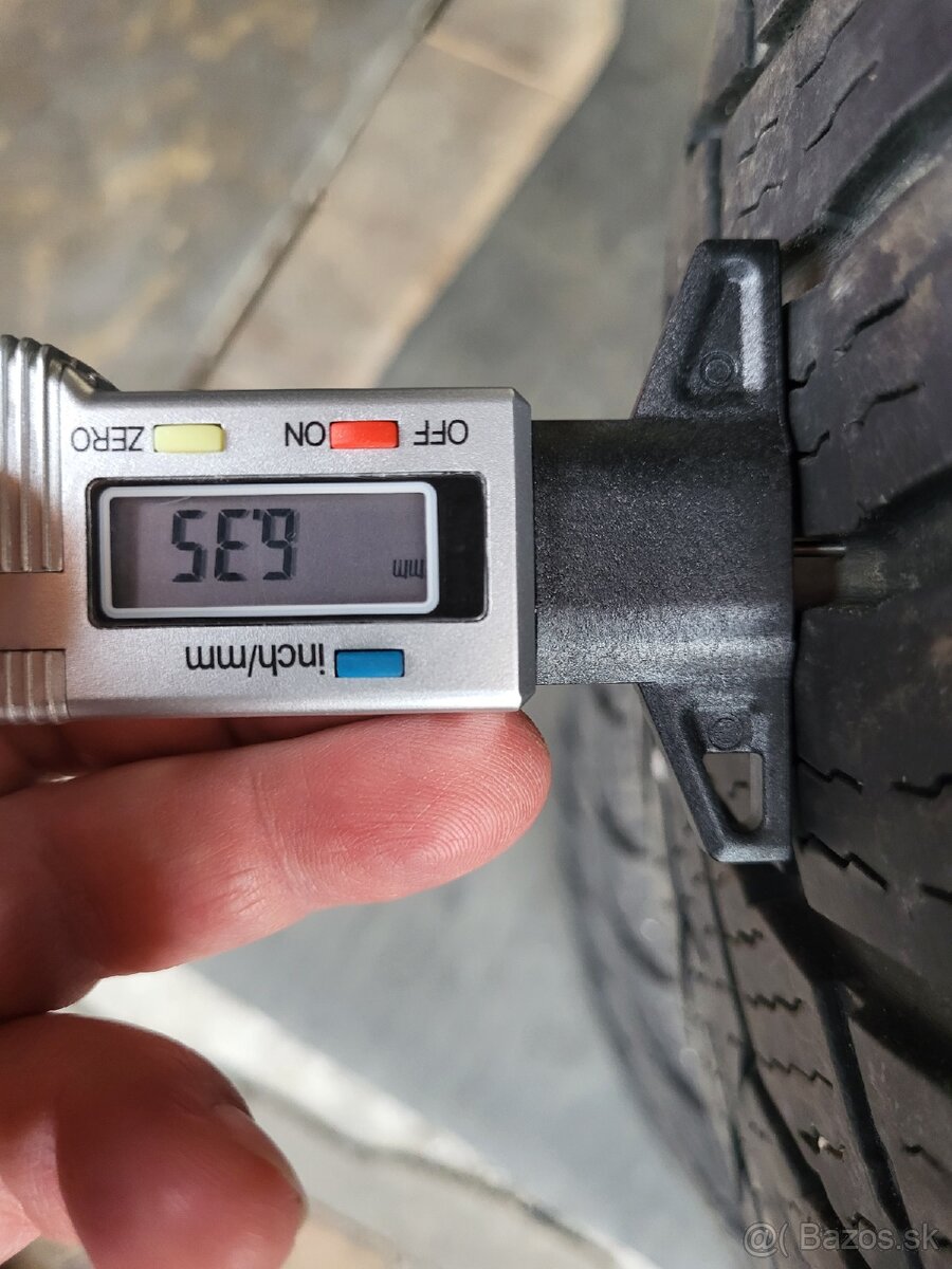 215/60r17C Nokian TYRES - 7