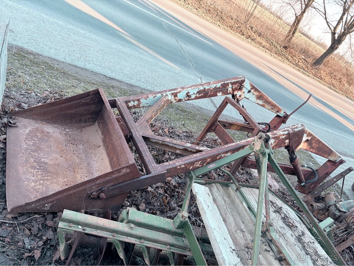 Čelný nakladač na traktor - 7