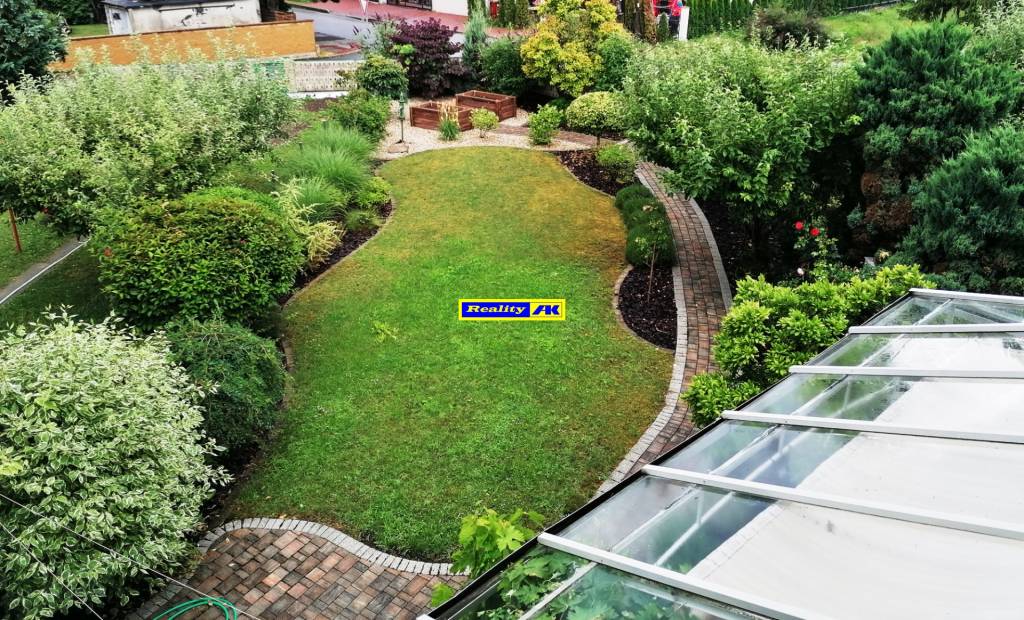 Priestranný rodinný dom v tichej lokalite Martin Priekopa - 7