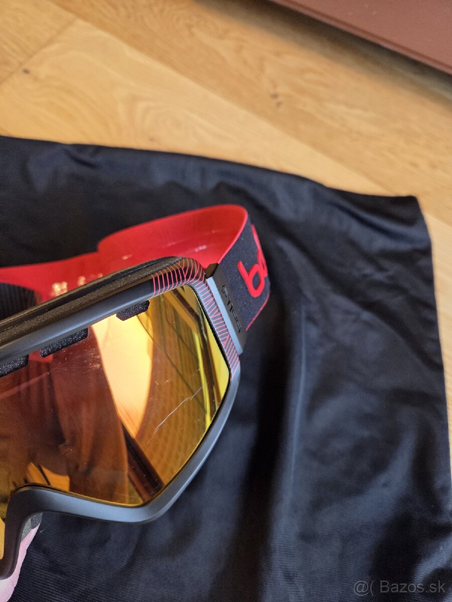 Bollé prilba + okuliare 61 - 63 cm - 7