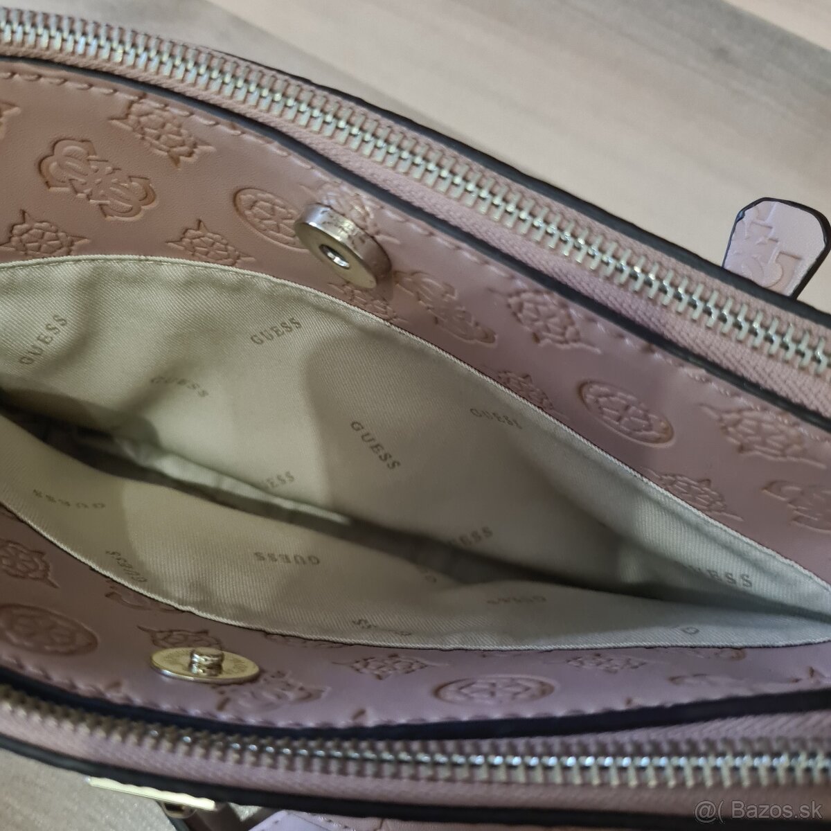 Crossbody kabelka GUESS - 7