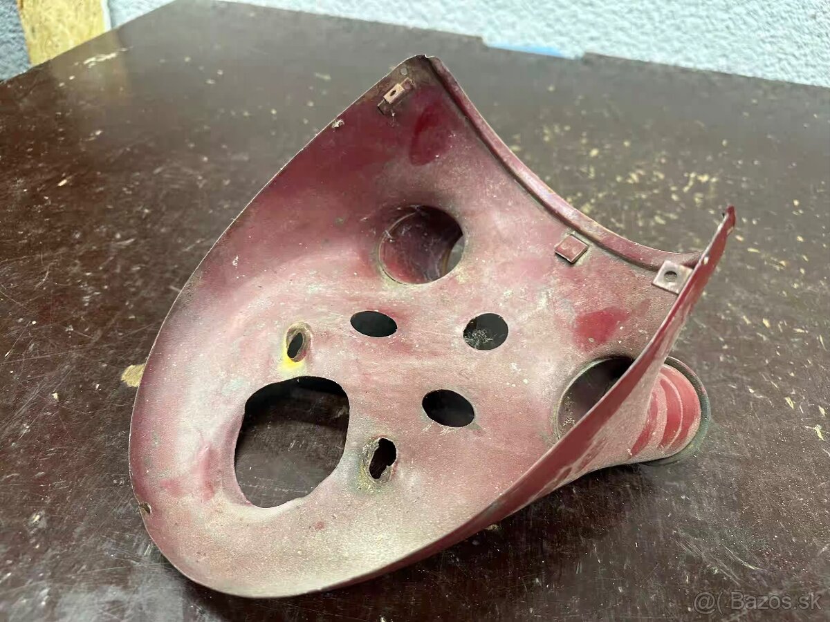 Predám vrchná spodná maska JAWA-ČZ 125/355 175/356 - 7