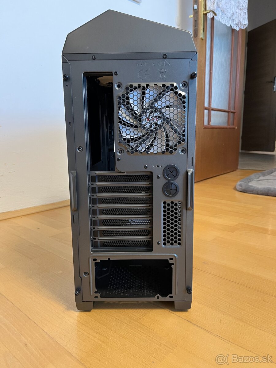 NZXT Phantom 410 - 7
